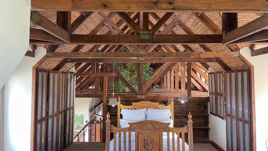 To Let 5 Bedroom Property for Rent in Southern Cross Western Cape